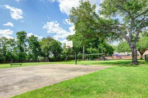 $599,900 | 104 Mission Hills Drive, Broussard, LA 70518