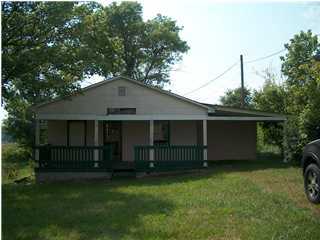 47 New Harmony Road Pikeville, TN 37367 - Photo 1 of 3 Primary Photo