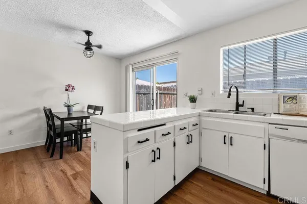 $424,999 | 471 South Lincoln Avenue, El Cajon, CA 92020