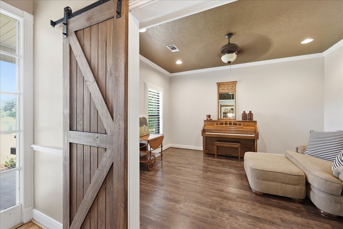 6411 North Farm To Market 565 Road Baytown, TX 77523 - Photo 14 of 40