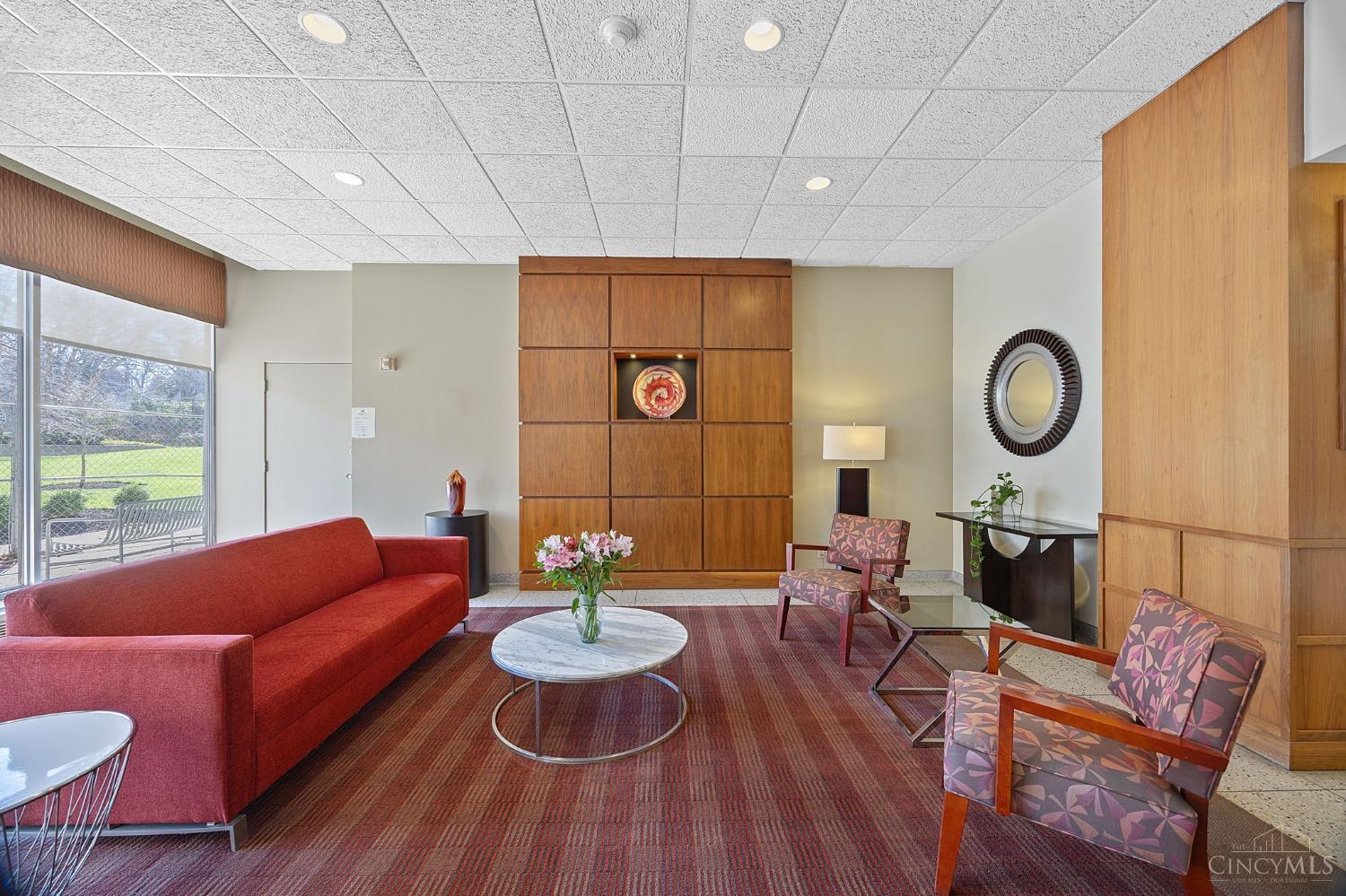 2324 Madison Road, Unit 901 Cincinnati, OH 45208 - Photo 15 of 42 Gallery Image 15