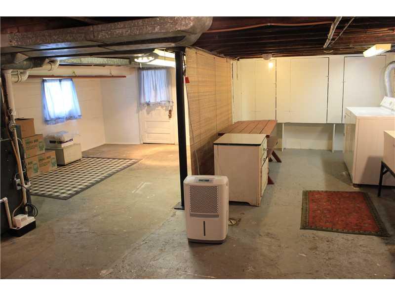 104 Summit Street Butler, PA 16001 - Photo 12 of 22 Basement/Game Room.
