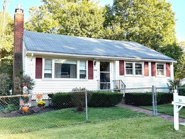 $489,000 | 32 Joyce Terrace, Whitman, MA 02382