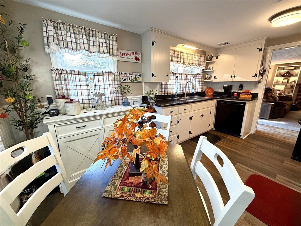 32 Joyce Terrace Whitman, MA 02382 - Photo 5 of 22