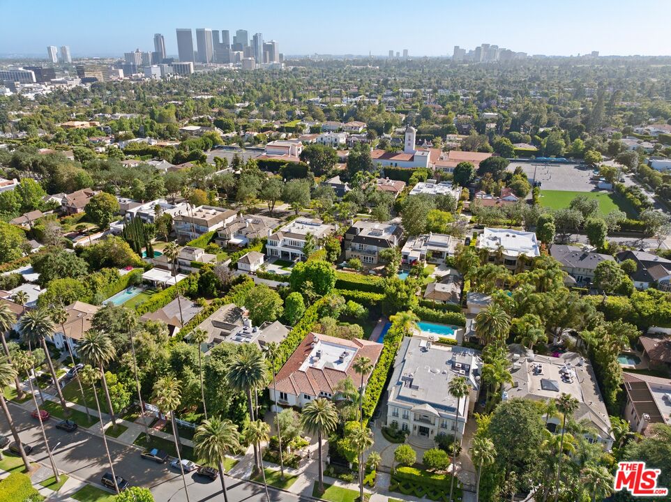 625 Foothill Road Beverly Hills, CA 90210 - Photo 20 of 22 an aerial view of residential houses with city view