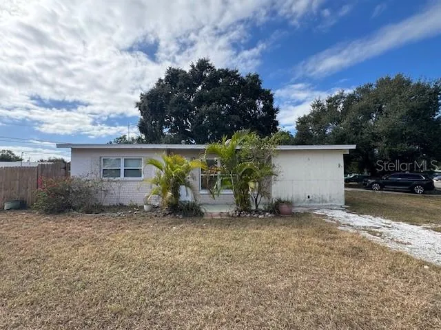 $1,895 | 9300 90th Avenue, Seminole, FL 33777