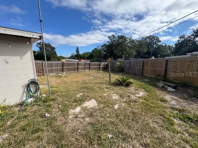 $1,895 | 9300 90th Avenue, Seminole, FL 33777
