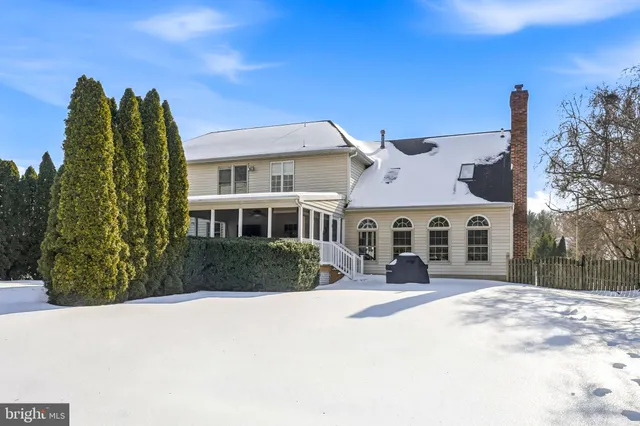 $875,000 | 6 Abington Road, Mount Laurel, NJ 08054