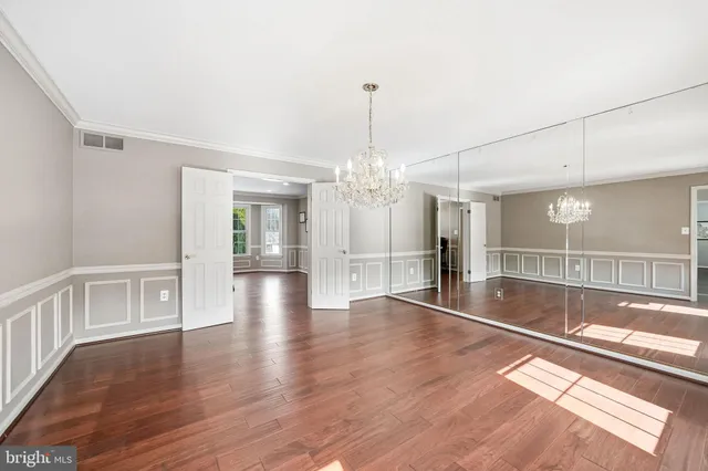 $875,000 | 6 Abington Road, Mount Laurel, NJ 08054