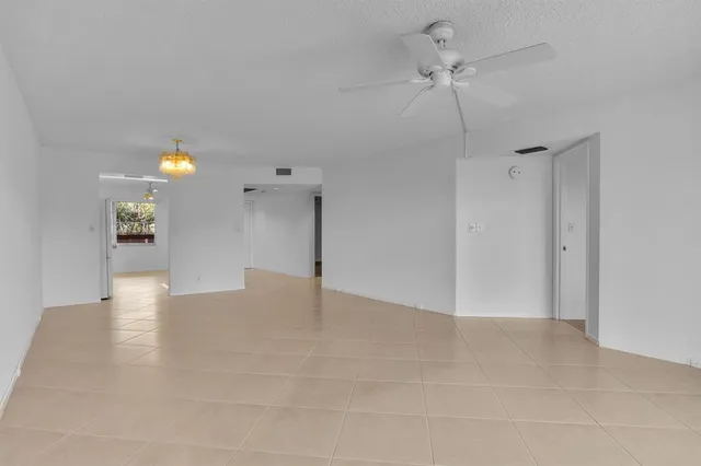 $137,000 | 1601 Abaco Drive, Unit D4, Coconut Creek, FL 33066