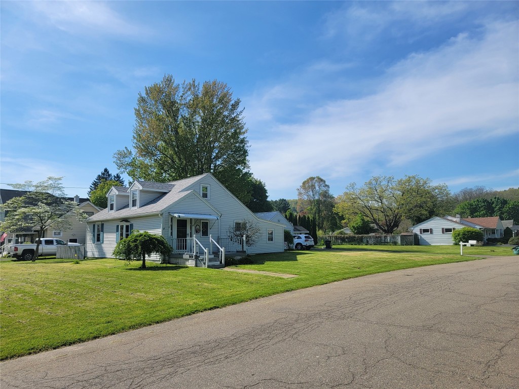 919 River Road Binghamton, NY 13901 - Photo 4 of 31 Gallery Image 4