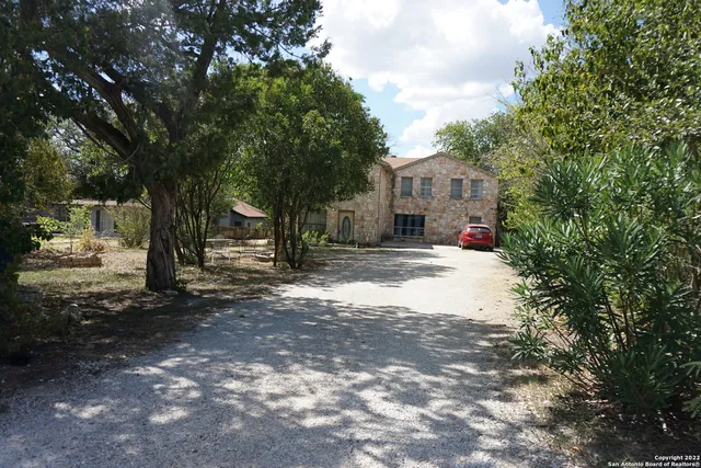 $1,950 | 231 Altgelt Avenue, San Antonio, TX 78201