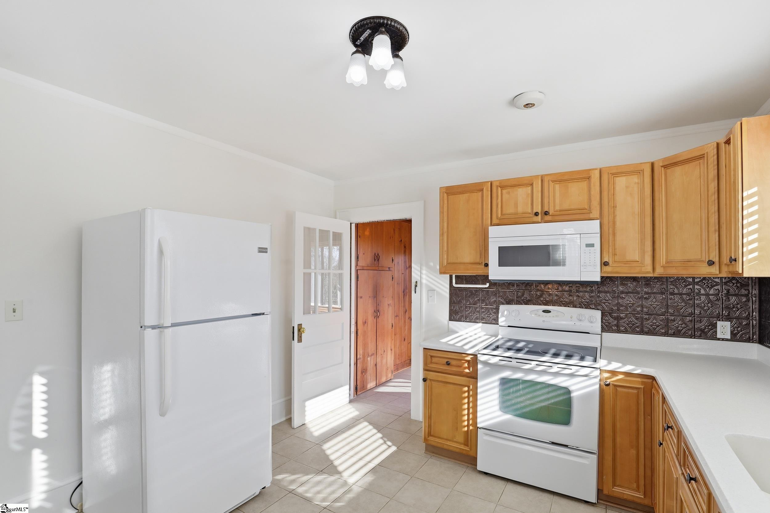 17 Butler Springs Road Greenville, SC 29615 - Photo 14 of 36 Gallery Image 14