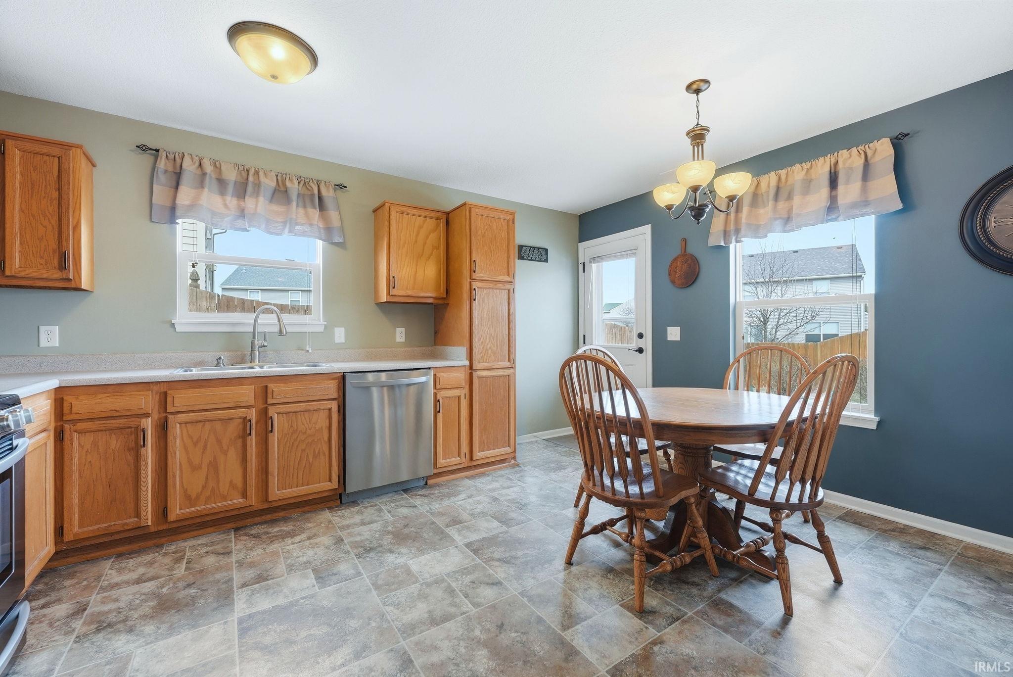 7120 Tiger Lily Place Fort Wayne, IN 46835 - Photo 11 of 29