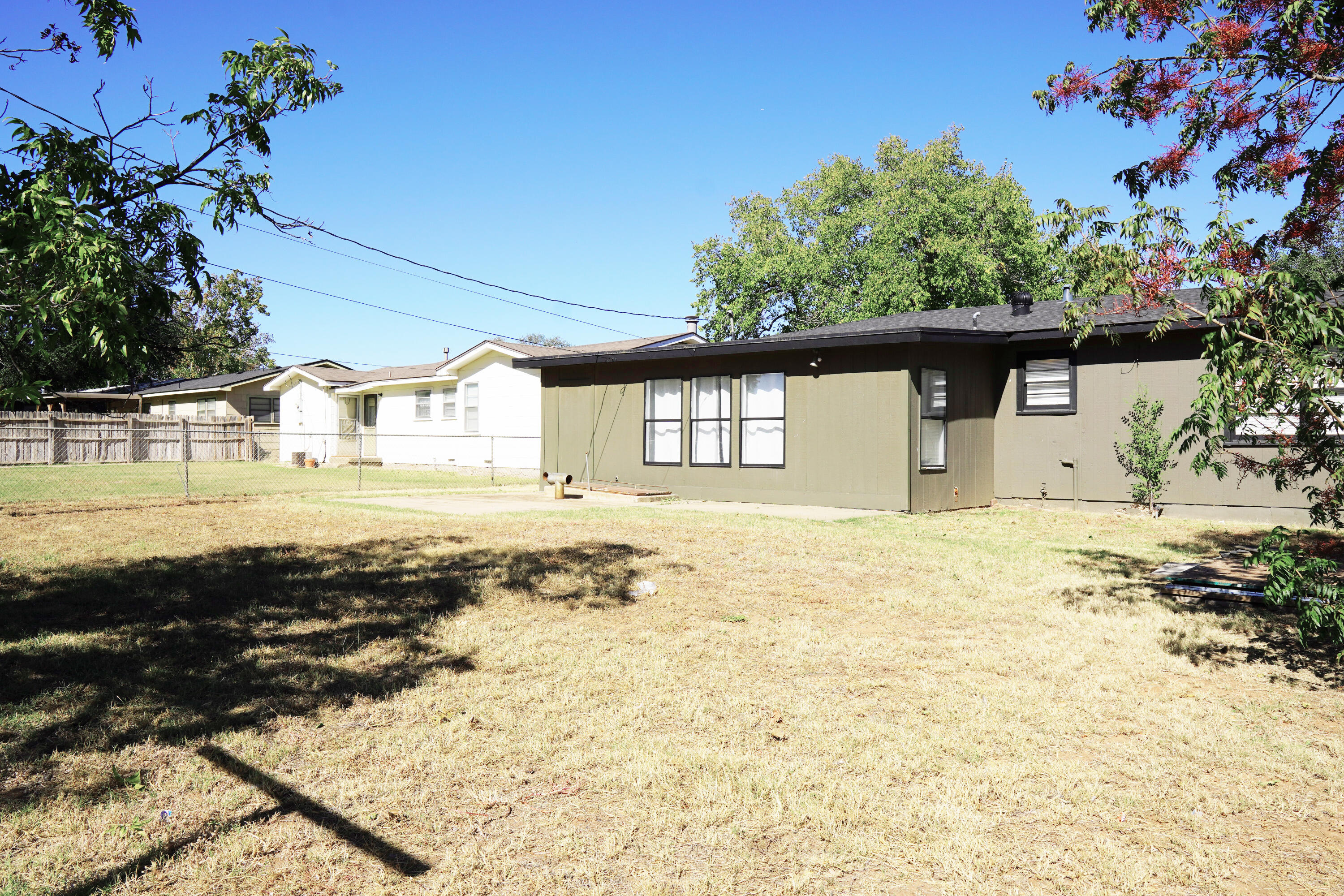 2503 44th Street Lubbock, TX 79413 - Photo 27 of 28 DSC02833