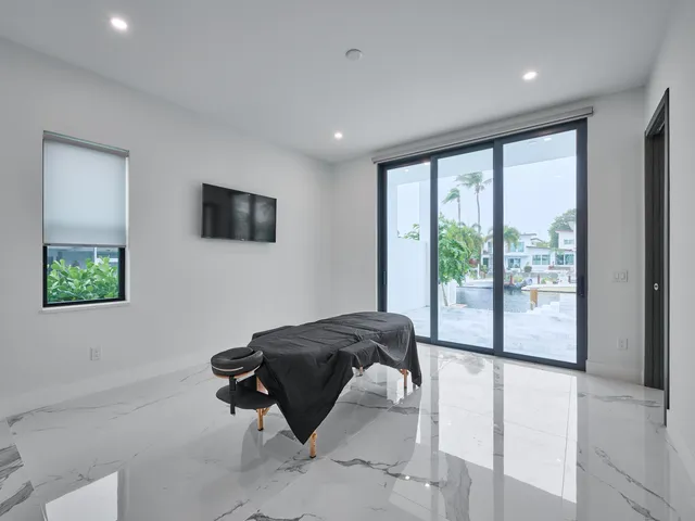 $4,999,888 | 2751 Northeast 22nd Court, Pompano Beach, FL 33062