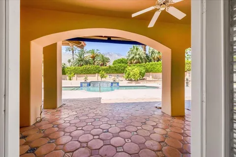 $2,250,000 | 696 East Vereda Sur, Palm Springs, CA 92262