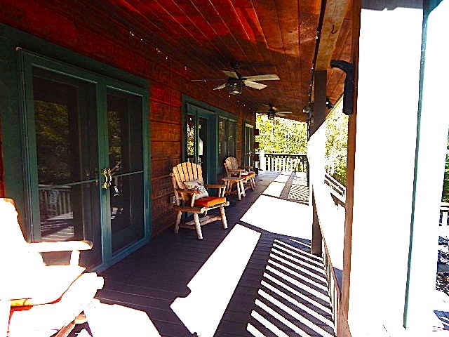 533 Mangum's Trail Blue Ridge, GA 30513 - Photo 4 of 29 Gallery Image 4