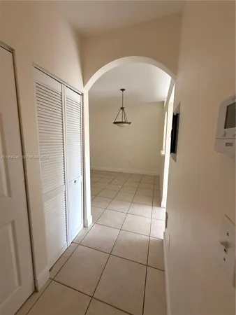 $2,500 | 6912 Northwest 179th Street, Unit 106, Hialeah, FL 33015