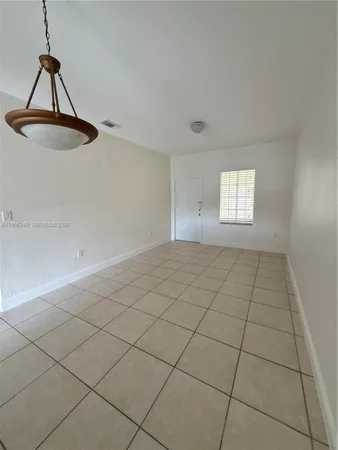 $2,500 | 6912 Northwest 179th Street, Unit 106, Hialeah, FL 33015