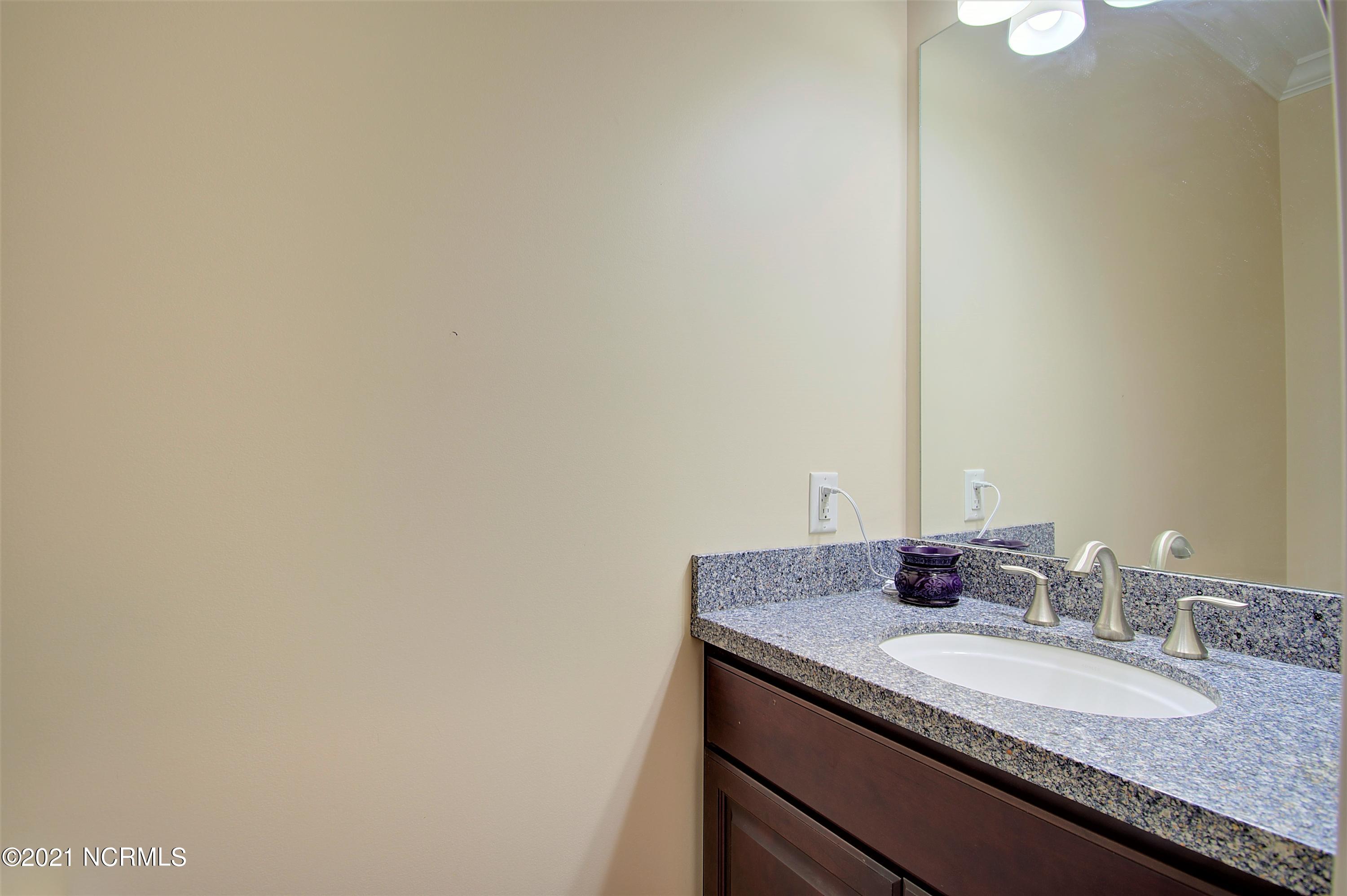 523 Mission Road Southport, NC 28461 - Photo 35 of 60 523mission - 33