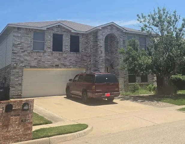 $389,900 | 5333 Emmeryville Lane, Fort Worth, TX 76244