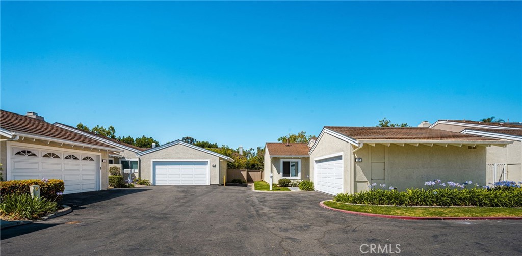 32 Acorn, Unit 15 Irvine, CA 92604 - Photo 45 of 51
