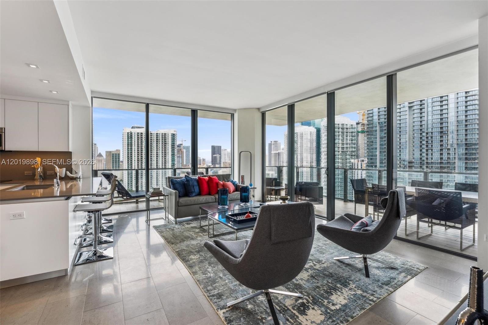 88 Southwest 7th Street, Unit 2111 Miami, FL 33130 - Photo 14 of 30