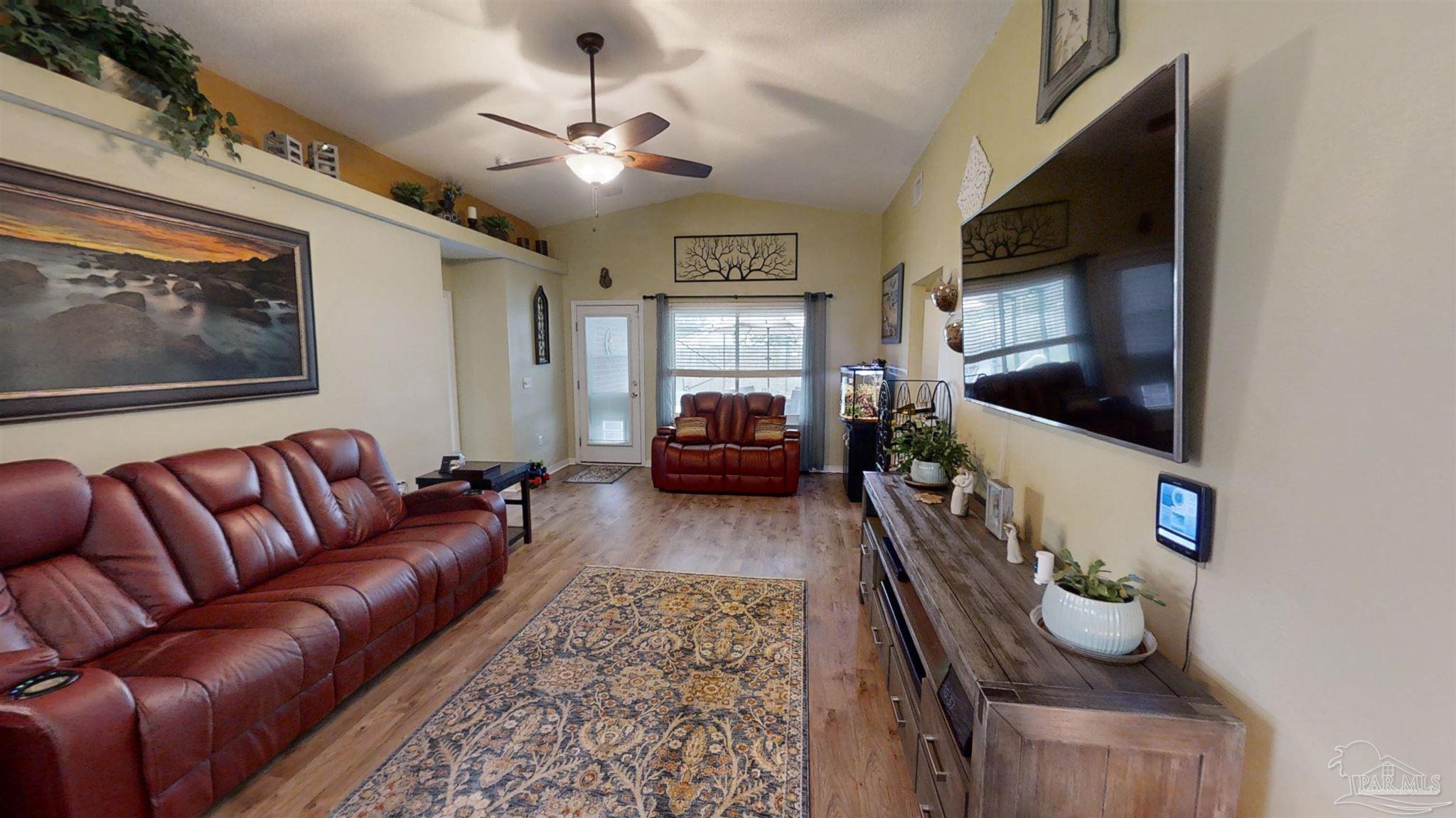 4774 Ribault Lane Milton, FL 32570 - Photo 8 of 41