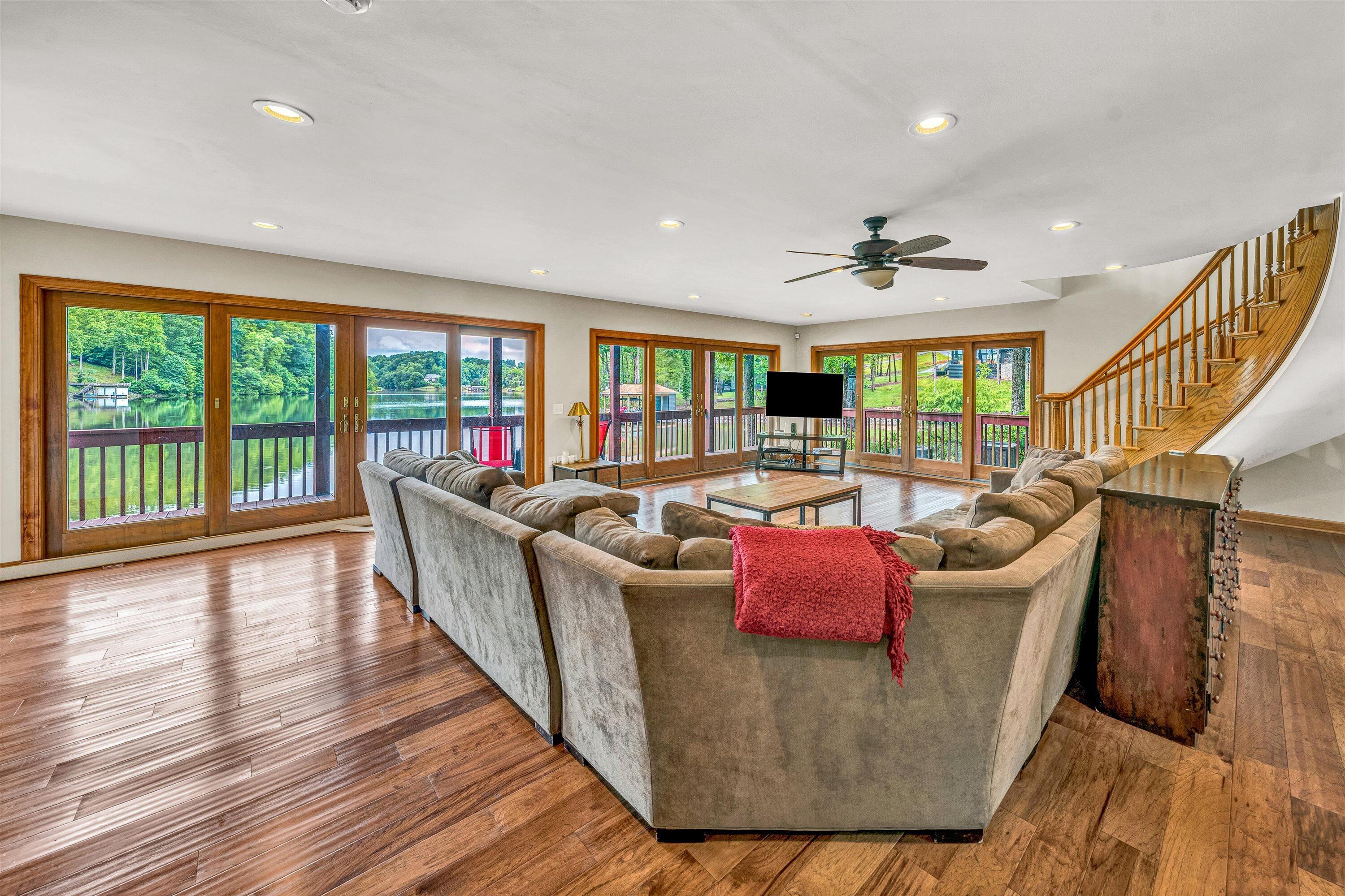 510 Crestview Road Wirtz, VA 24184 - Photo 11 of 50 11-DSC00202