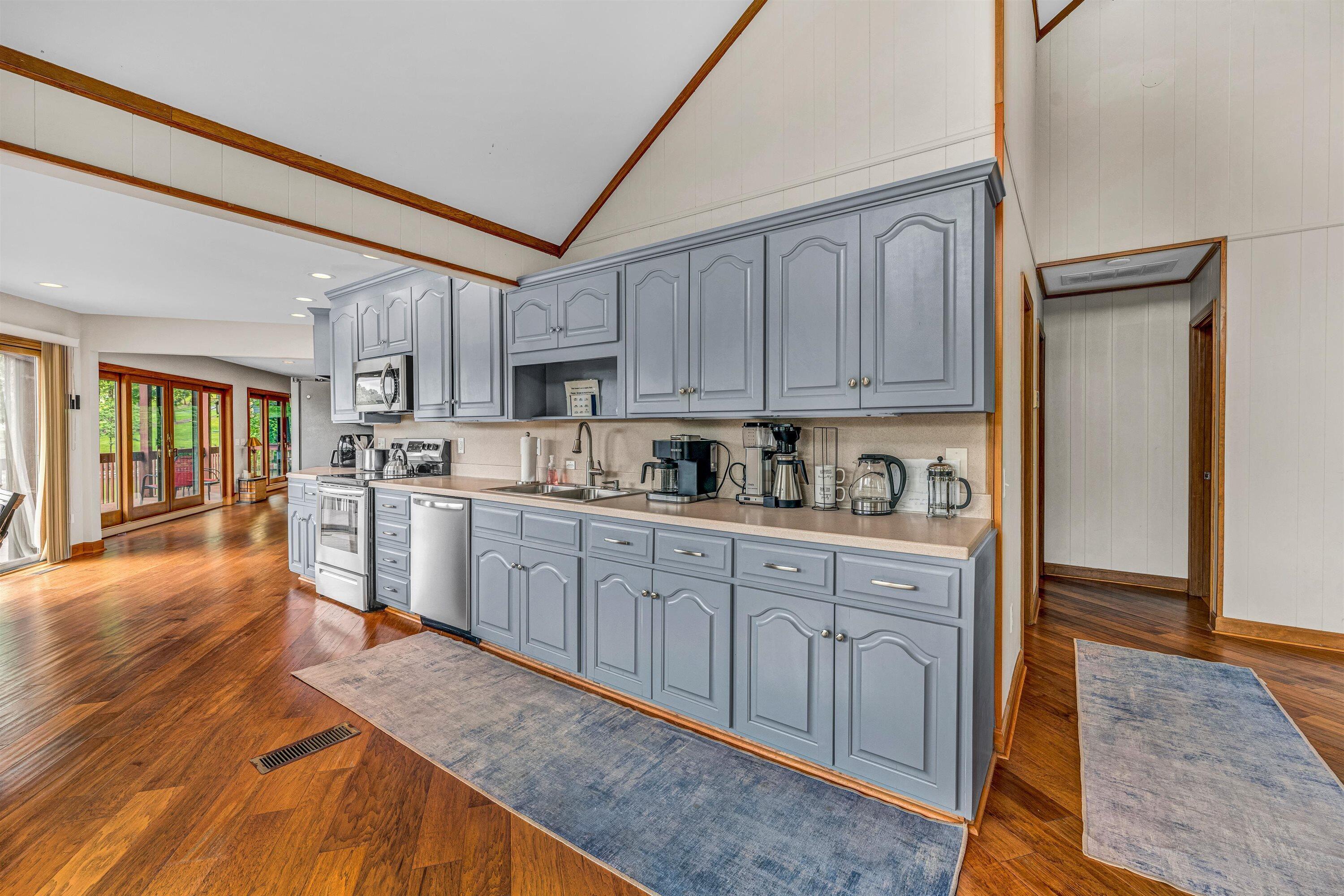 510 Crestview Road Wirtz, VA 24184 - Photo 18 of 50 18-DSC00226