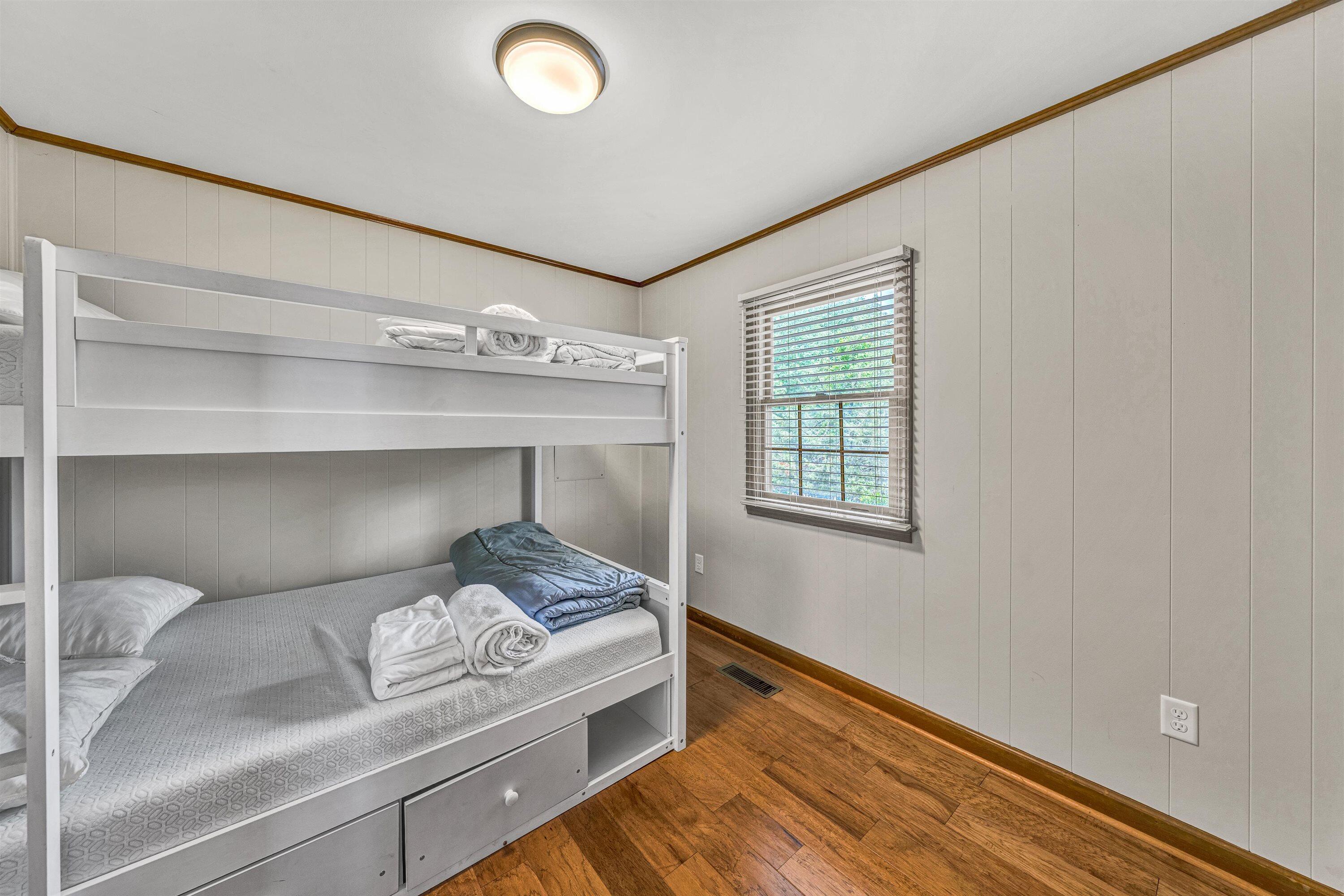 510 Crestview Road Wirtz, VA 24184 - Photo 20 of 50 20-DSC00238