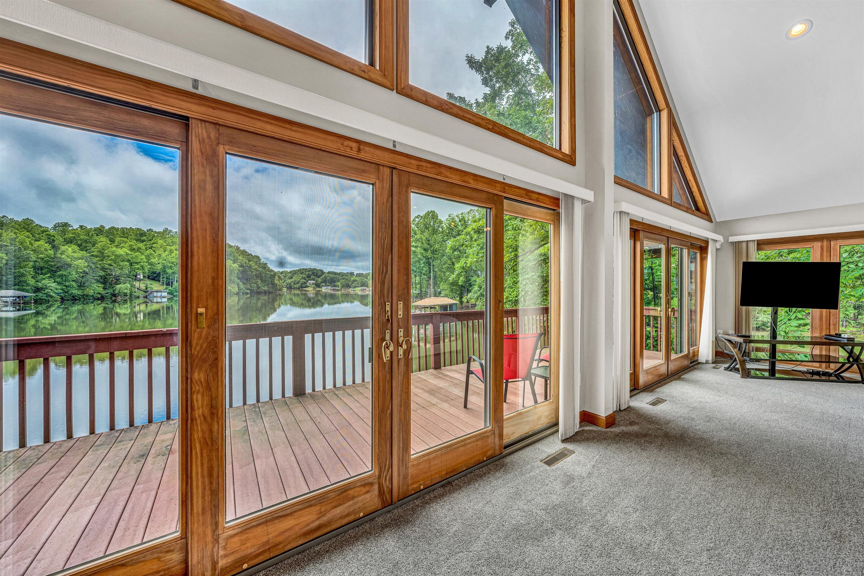 510 Crestview Road Wirtz, VA 24184 - Photo 24 of 50 24-DSC00250