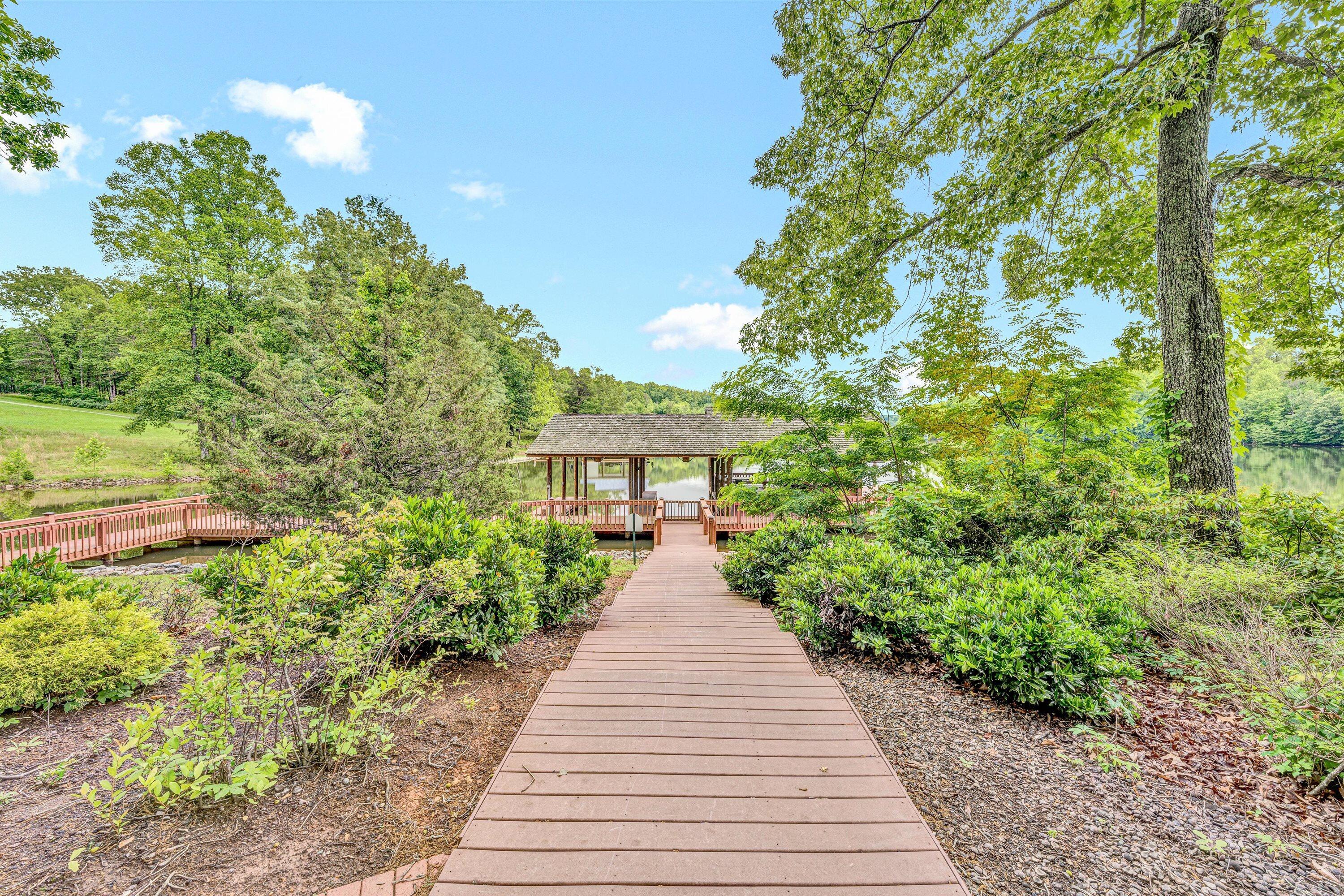 510 Crestview Road Wirtz, VA 24184 - Photo 36 of 50 36-DSC00271