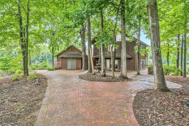 $799,000 | 510 Crestview Road, Wirtz, VA 24184