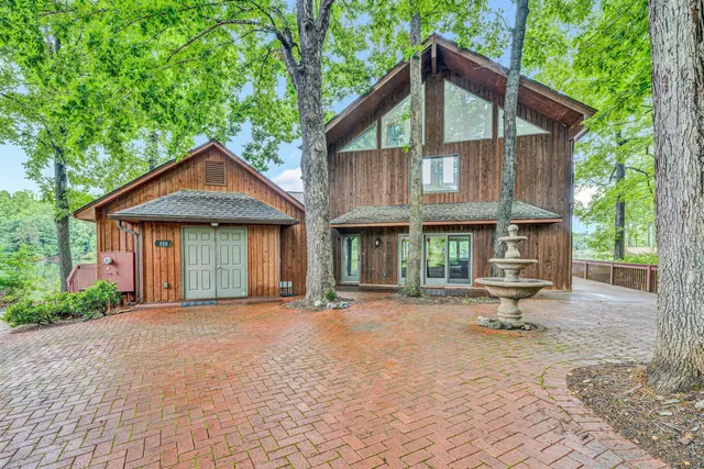 $799,000 | 510 Crestview Road, Wirtz, VA 24184