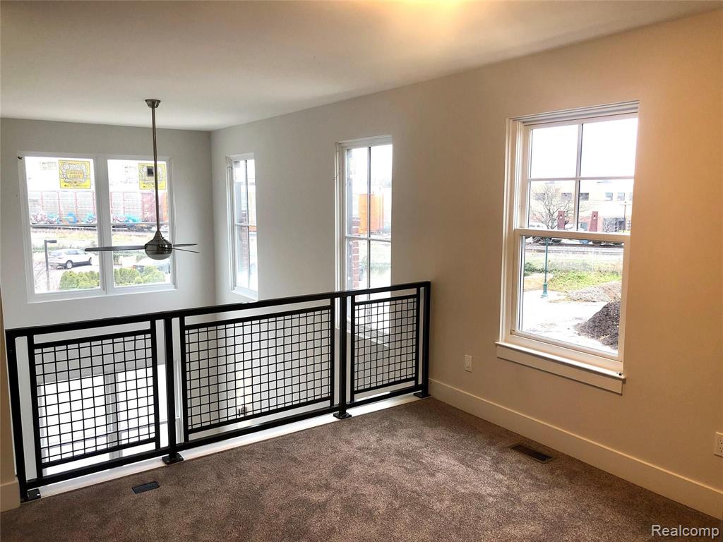 2030 Villa Road Birmingham, MI 48009 - Photo 11 of 36