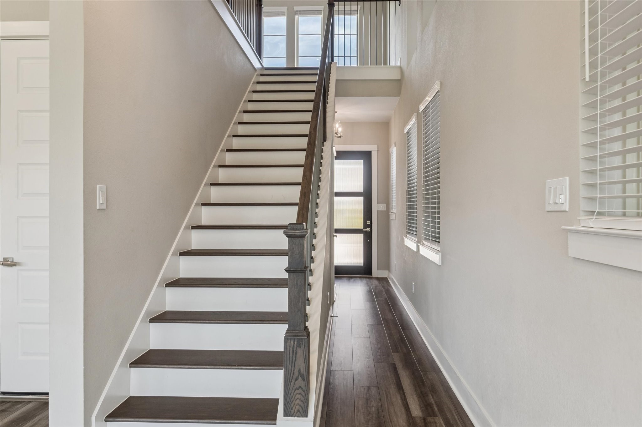 10961 Hewitt Cliff Lane Houston, TX 77043 - Photo 11 of 26