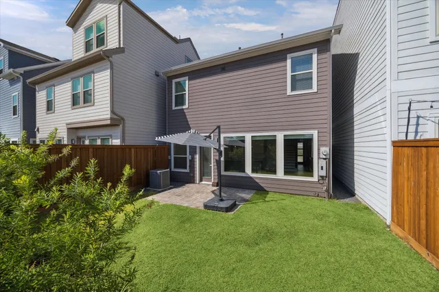 $3,000 | 10961 Hewitt Cliff Lane, Houston, TX 77043