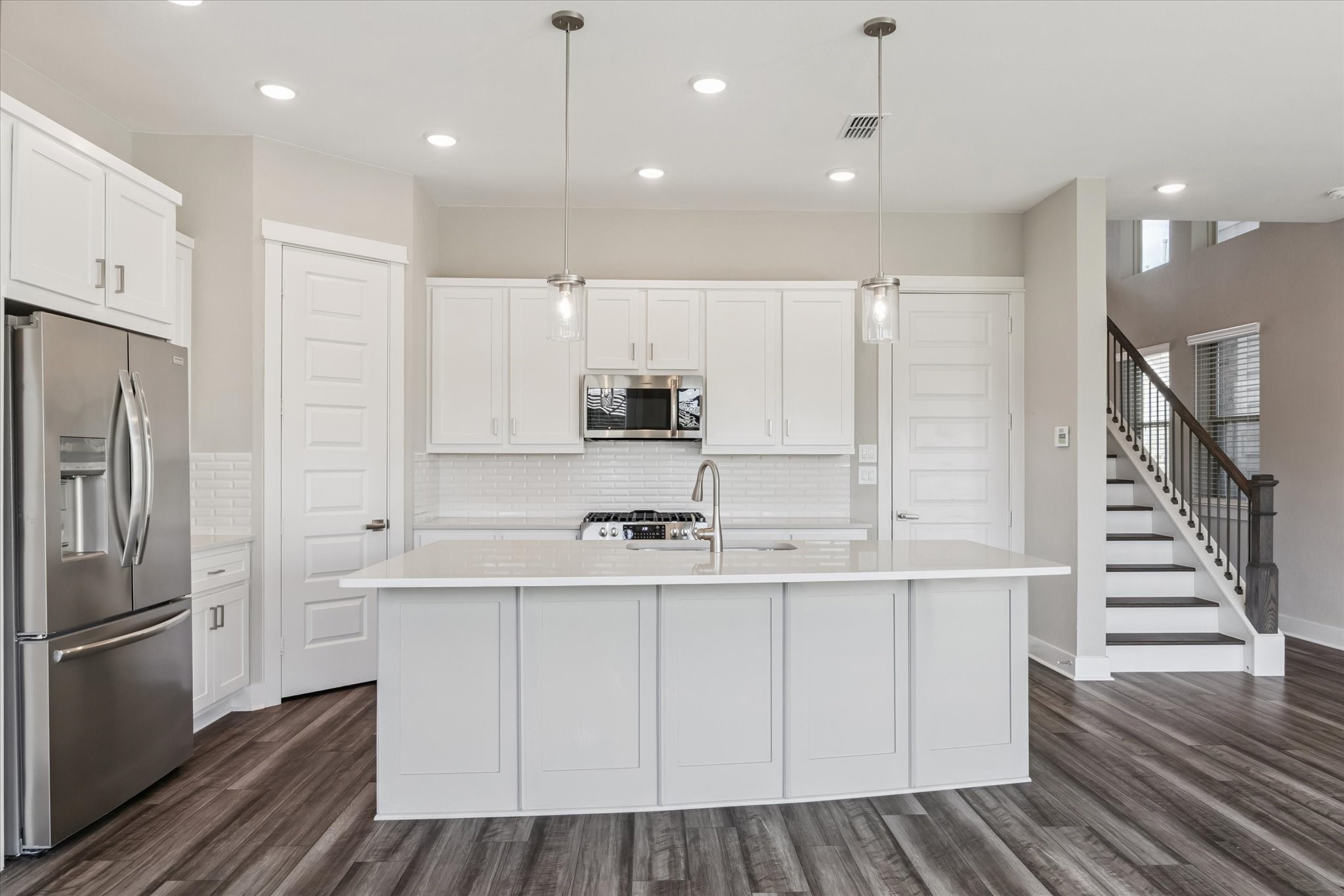 10961 Hewitt Cliff Lane Houston, TX 77043 - Photo 9 of 26