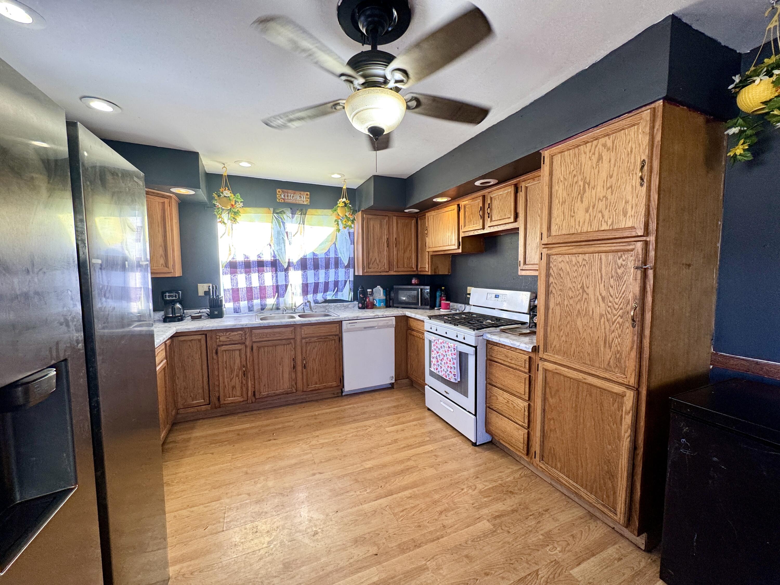 7133 Kentucky Avenue Hammond, IN 46323 - Photo 6 of 27 3000x2250