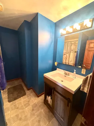 $165,000 | 7133 Kentucky Avenue, Hammond, IN 46323