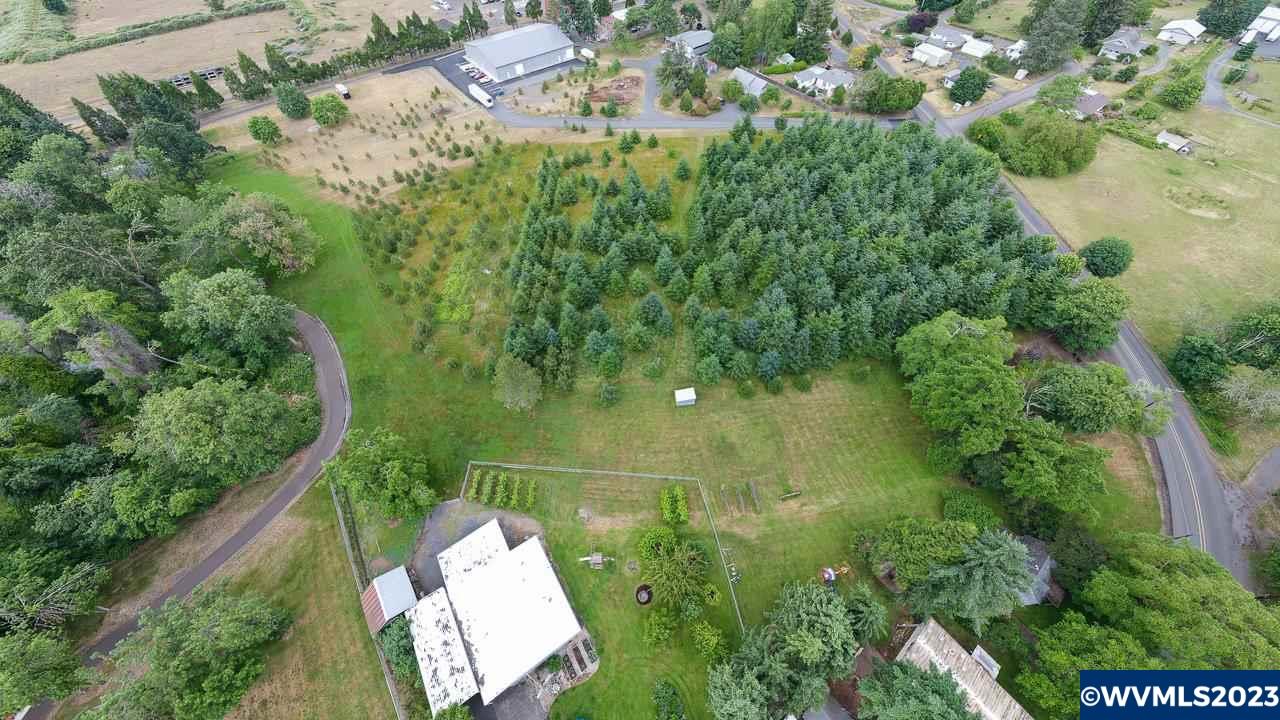 33026 Tennessee Road Southeast Lebanon, OR 97355 - Photo 7 of 23 Gallery Image 7