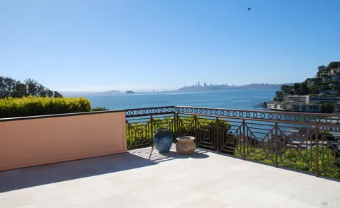 $5,000,000 | 307 North Street, Sausalito, CA 94965