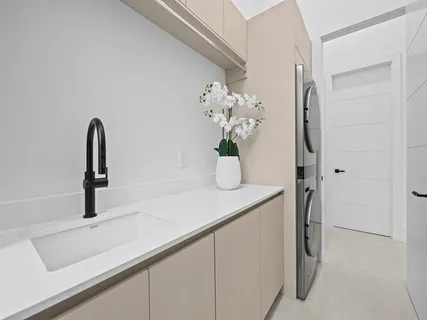 a close view of sink and tap