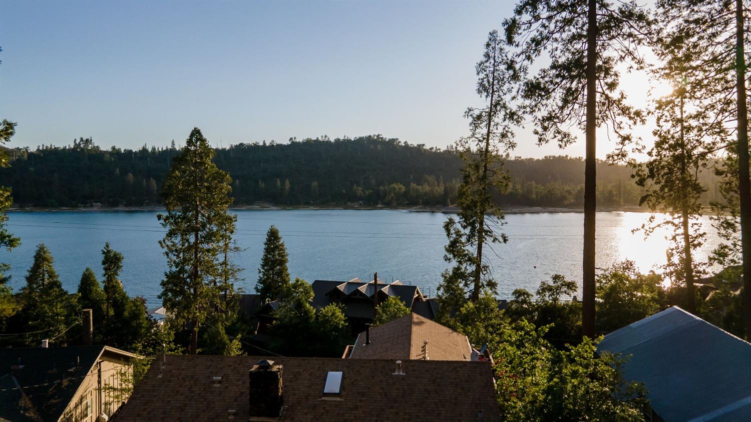 53696 Acorn Road Bass Lake, CA 93604 - Photo 2 of 69 Gallery Image 2