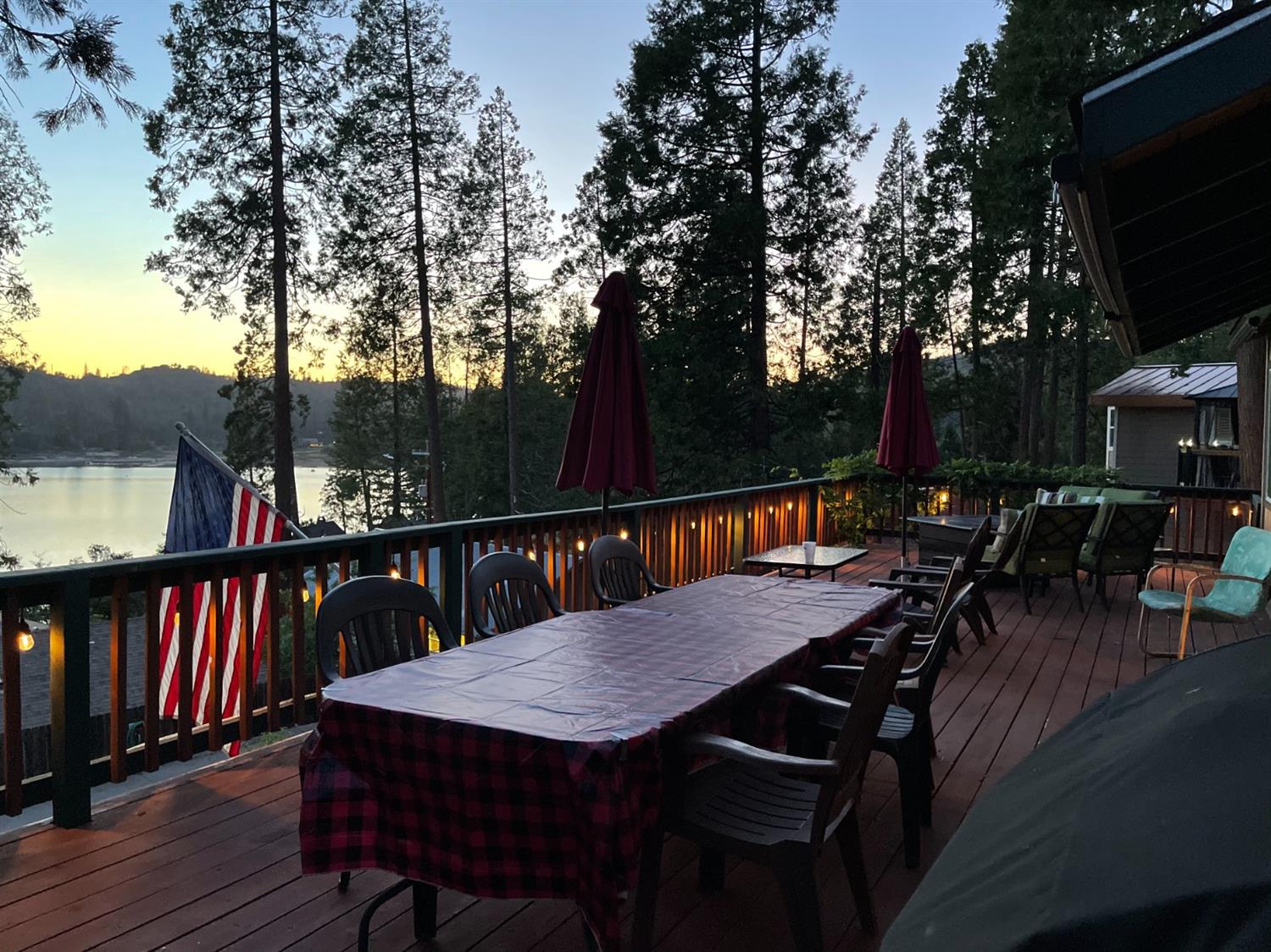 53696 Acorn Road Bass Lake, CA 93604 - Photo 11 of 69 Gallery Image 11