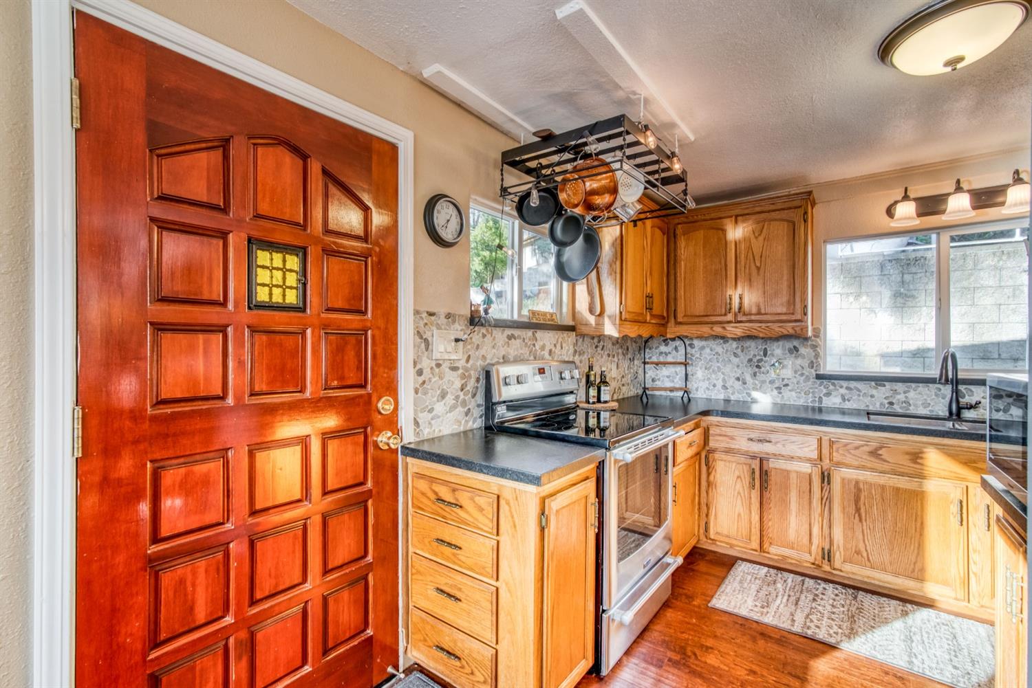 53696 Acorn Road Bass Lake, CA 93604 - Photo 16 of 69 Gallery Image 16