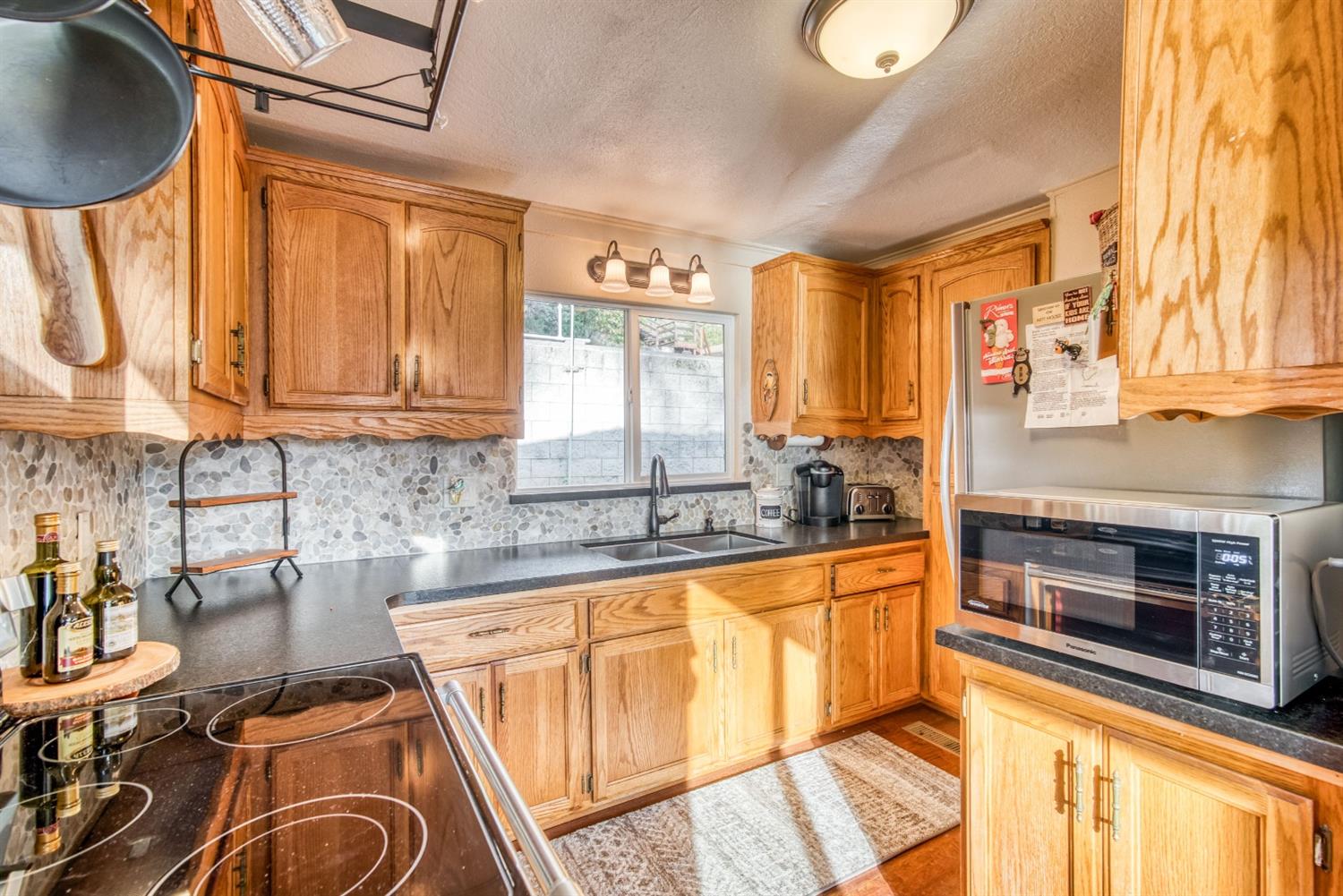 53696 Acorn Road Bass Lake, CA 93604 - Photo 17 of 69 Gallery Image 17