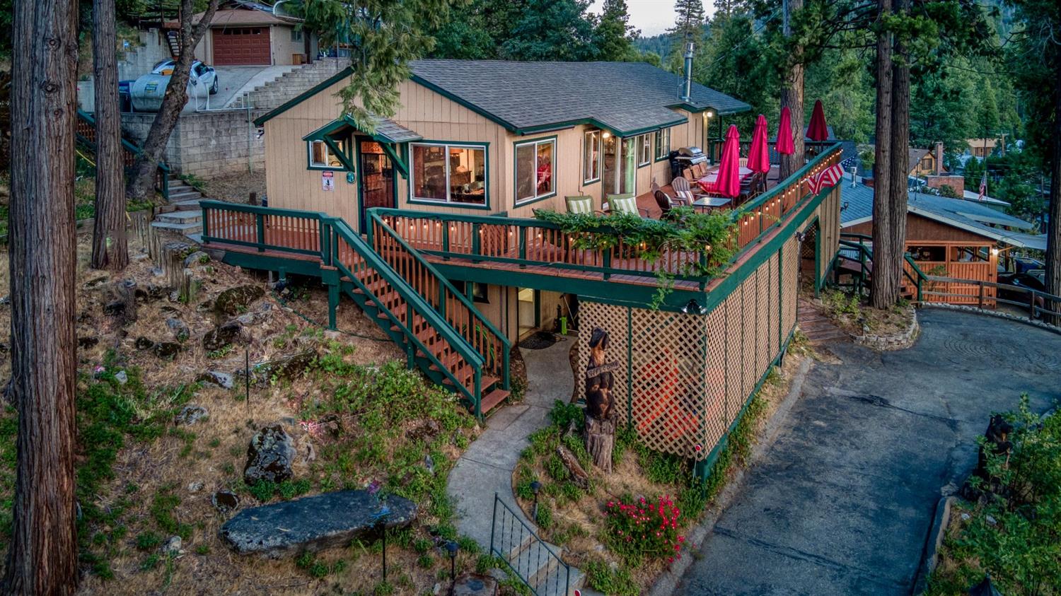 53696 Acorn Road Bass Lake, CA 93604 - Photo 4 of 69 Gallery Image 4